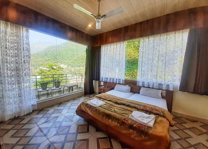 Zostel Rishikesh, Laxman Jhula Hostel